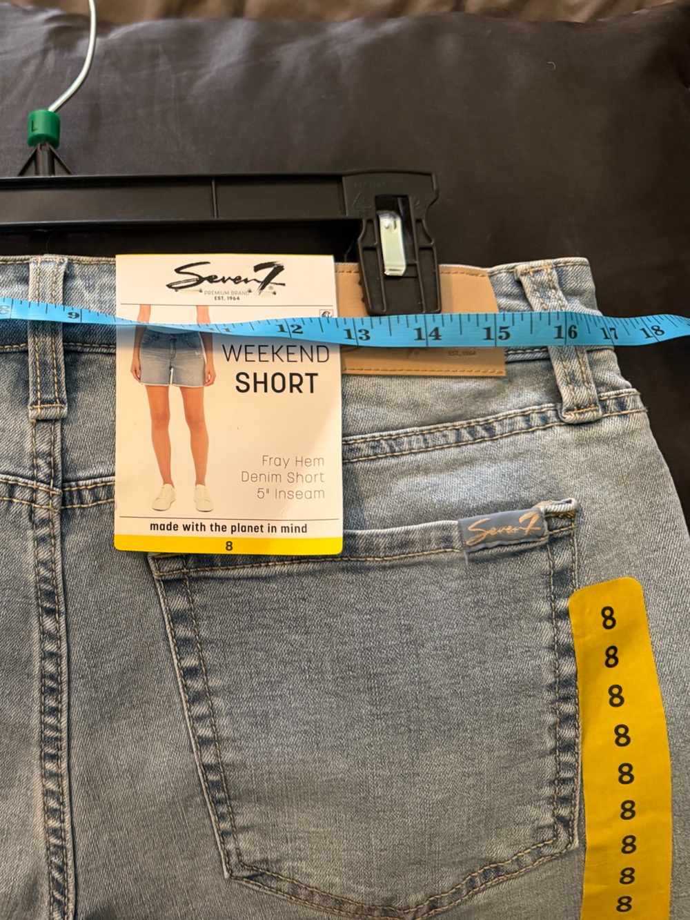 NWT Seven7 Weekend Denim Shorts 5" Fray Hem in Key West (light blue)   Size 8 - Picture 5 of 7